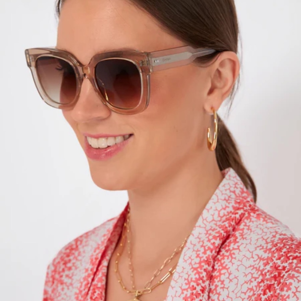 CHIMI 08 ecru sunglasses